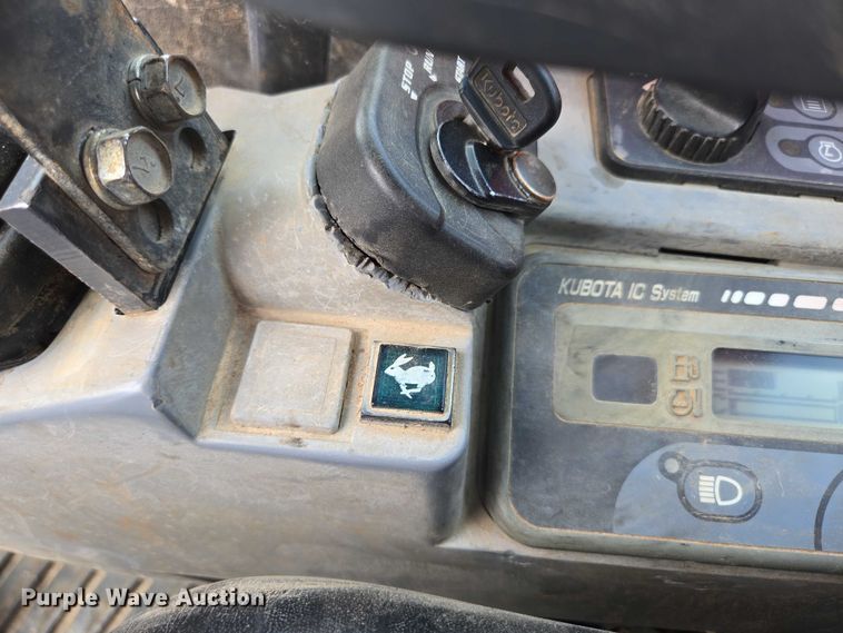 image for item ED2143 2012 Kubota KX121-3ST mini excavator