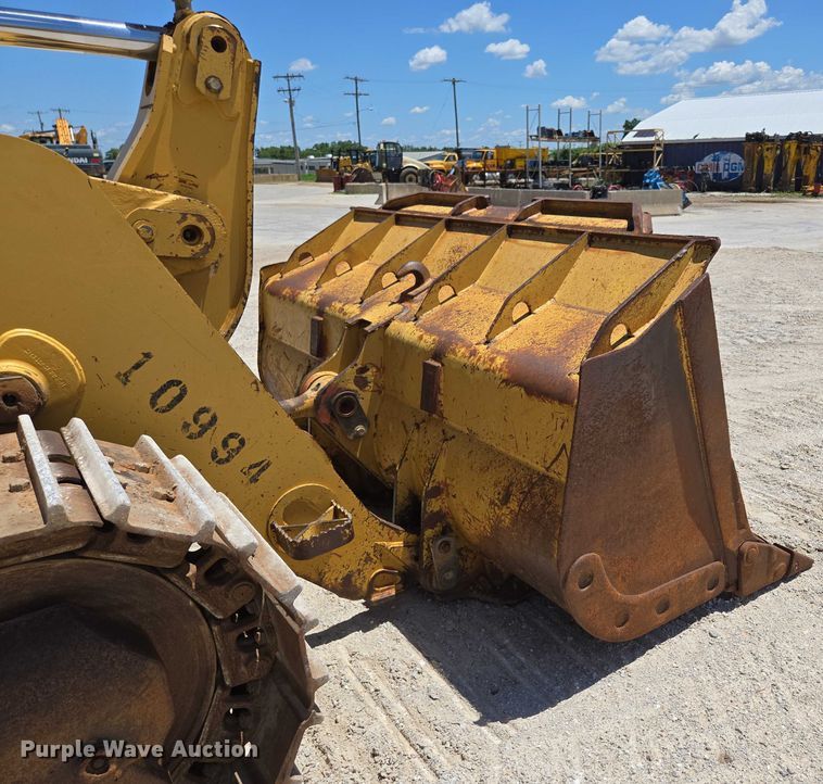 image for item ED2144 2002 Caterpillar 963C track loader