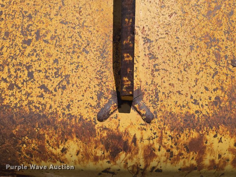 image for item ED2144 2002 Caterpillar 963C track loader