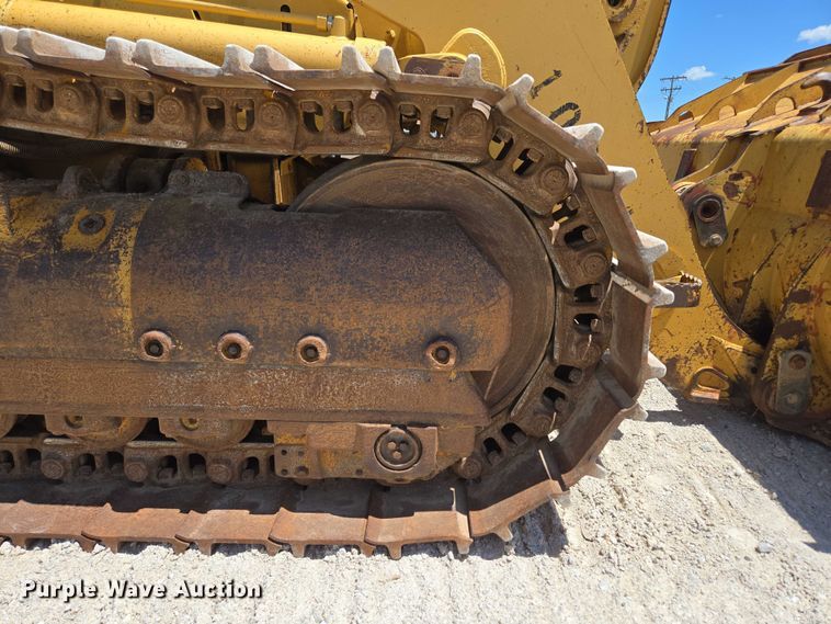 image for item ED2144 2002 Caterpillar 963C track loader