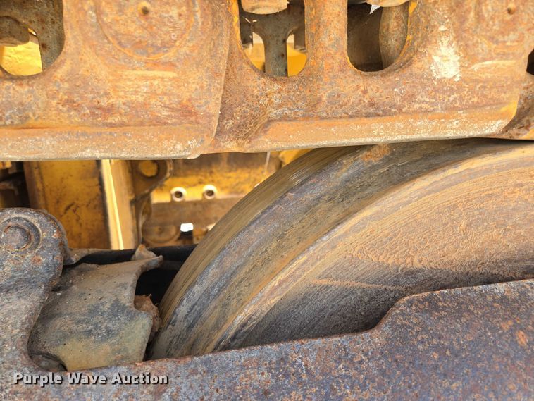 image for item ED2144 2002 Caterpillar 963C track loader