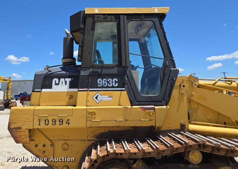 image for item ED2144 2002 Caterpillar 963C track loader