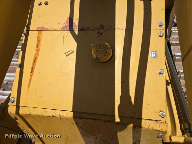 image for item ED2144 2002 Caterpillar 963C track loader