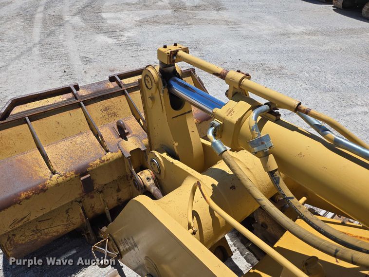 image for item ED2144 2002 Caterpillar 963C track loader