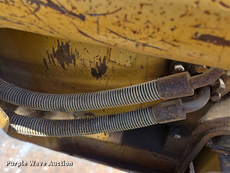 image for item ED2144 2002 Caterpillar 963C track loader