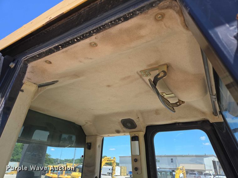 image for item ED2144 2002 Caterpillar 963C track loader