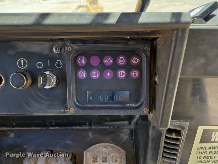 image for item ED2144 2002 Caterpillar 963C track loader