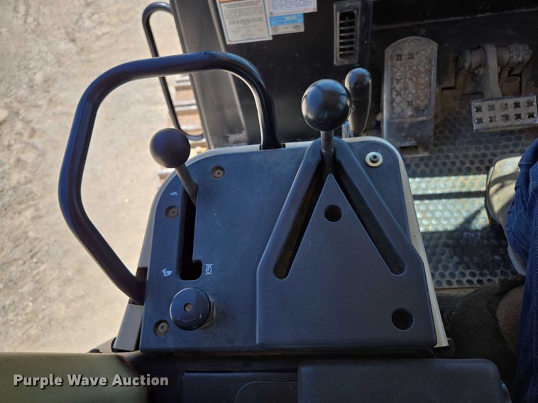 image for item ED2144 2002 Caterpillar 963C track loader