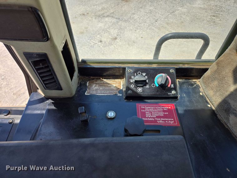 image for item ED2144 2002 Caterpillar 963C track loader