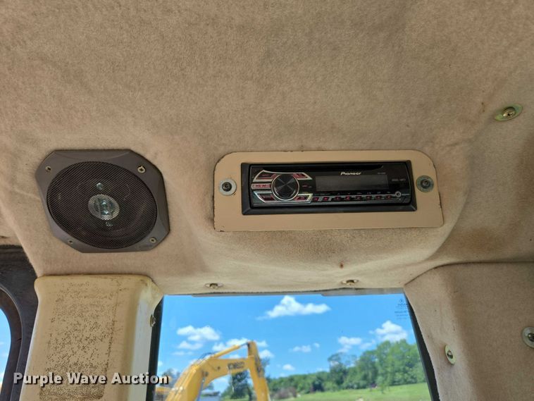 image for item ED2144 2002 Caterpillar 963C track loader