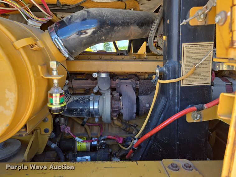 image for item ED2144 2002 Caterpillar 963C track loader