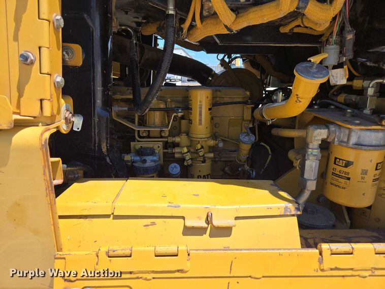 image for item ED2144 2002 Caterpillar 963C track loader