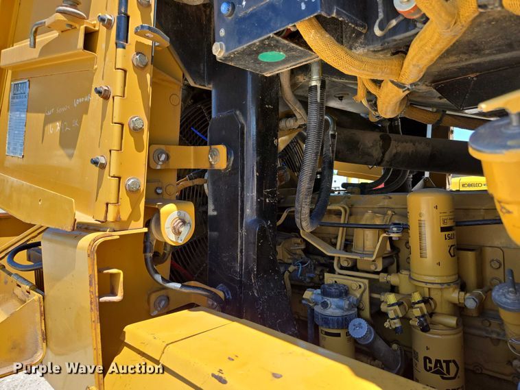 image for item ED2144 2002 Caterpillar 963C track loader