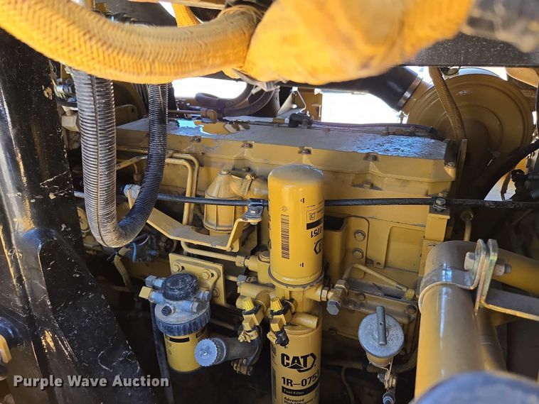 image for item ED2144 2002 Caterpillar 963C track loader