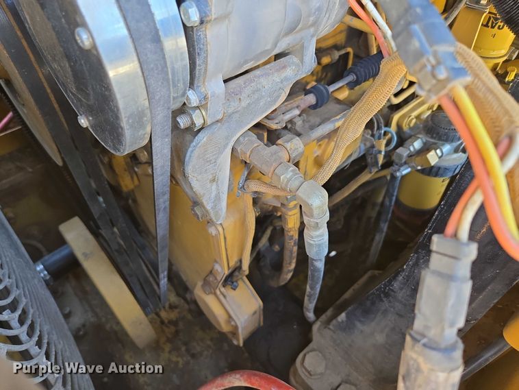 image for item ED2144 2002 Caterpillar 963C track loader