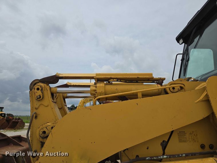 image for item ED2145 2005 Caterpillar 973C track loader