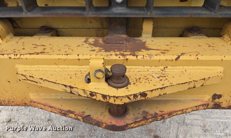 image for item ED2145 2005 Caterpillar 973C track loader