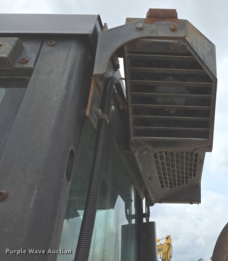 image for item ED2145 2005 Caterpillar 973C track loader