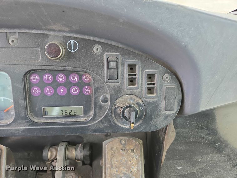 image for item ED2145 2005 Caterpillar 973C track loader