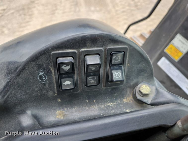 image for item ED2145 2005 Caterpillar 973C track loader