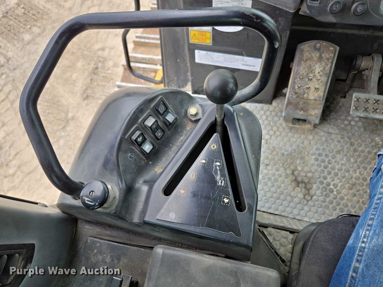 image for item ED2145 2005 Caterpillar 973C track loader