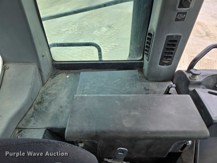 image for item ED2145 2005 Caterpillar 973C track loader