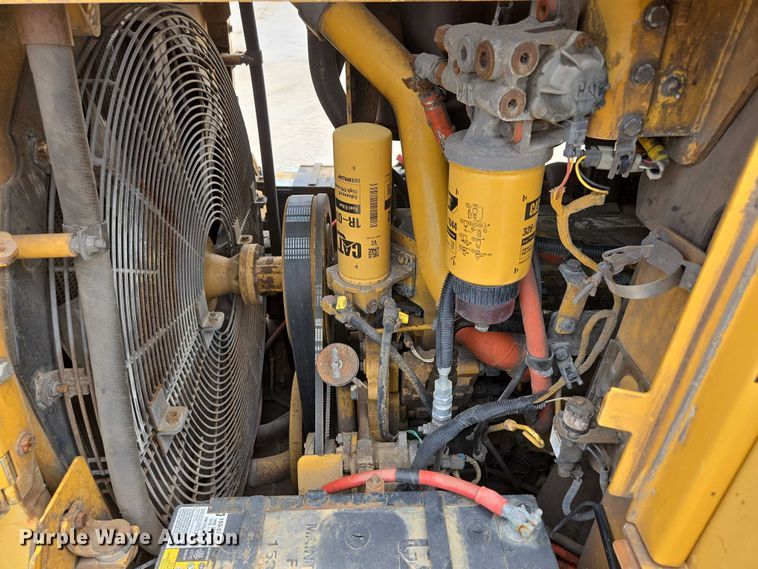 image for item ED2145 2005 Caterpillar 973C track loader