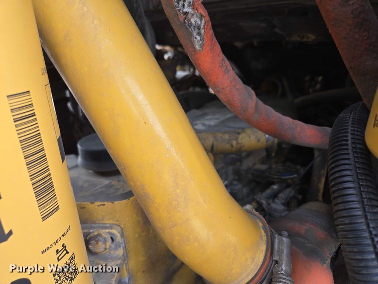 image for item ED2145 2005 Caterpillar 973C track loader