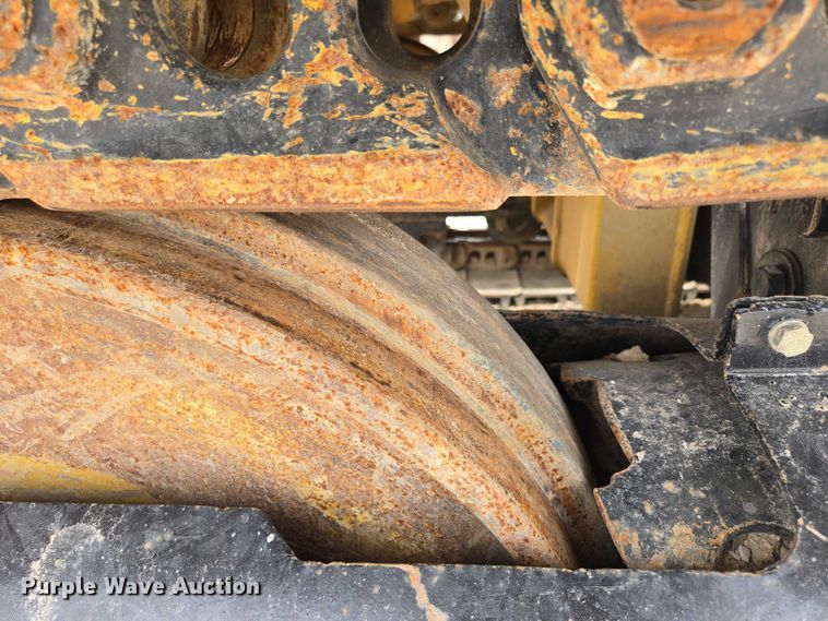 image for item ED2145 2005 Caterpillar 973C track loader