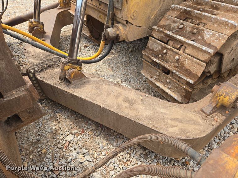 image for item ED2146 1992 Caterpillar D8N dozer