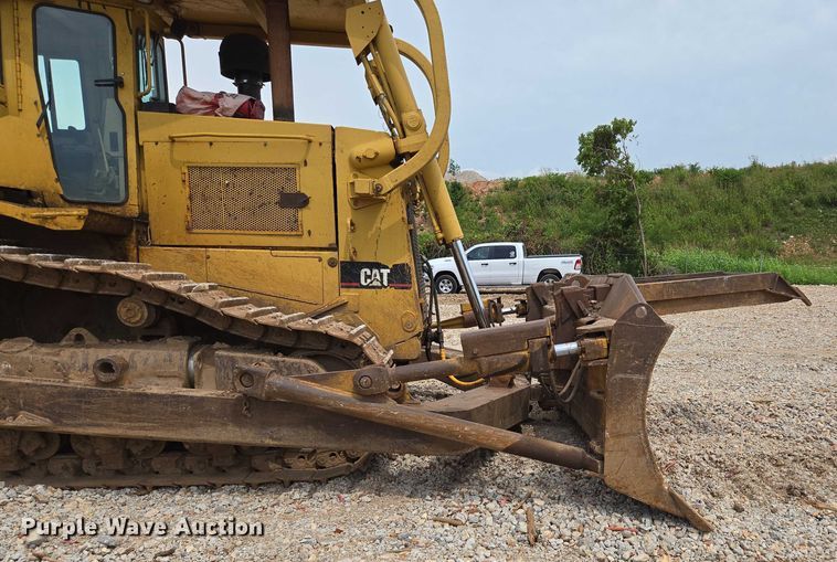 image for item ED2146 1992 Caterpillar D8N dozer