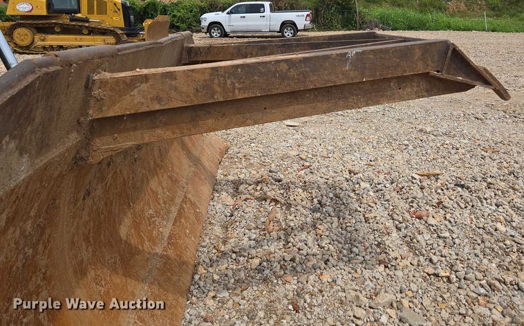 image for item ED2146 1992 Caterpillar D8N dozer