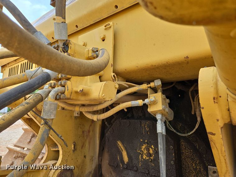 image for item ED2146 1992 Caterpillar D8N dozer