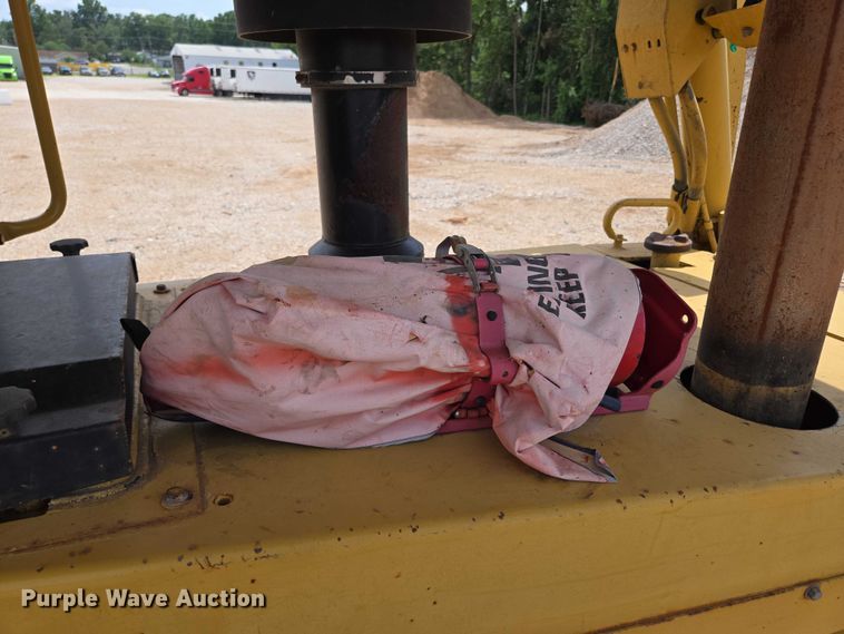 image for item ED2146 1992 Caterpillar D8N dozer