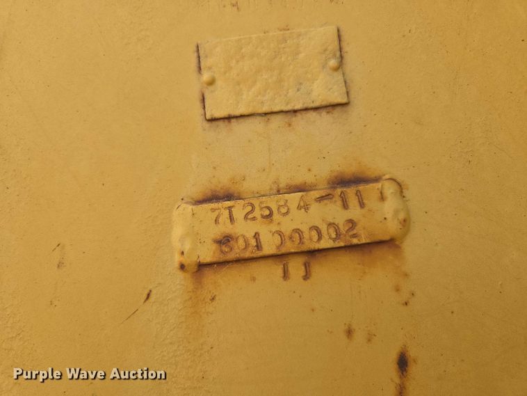 image for item ED2146 1992 Caterpillar D8N dozer