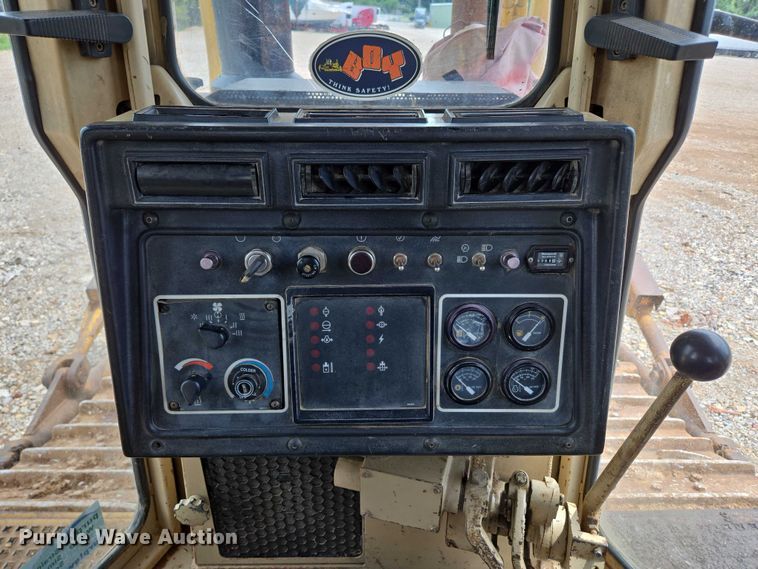 image for item ED2146 1992 Caterpillar D8N dozer