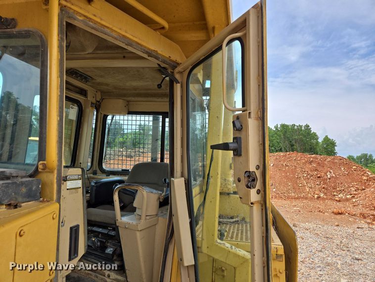 image for item ED2146 1992 Caterpillar D8N dozer