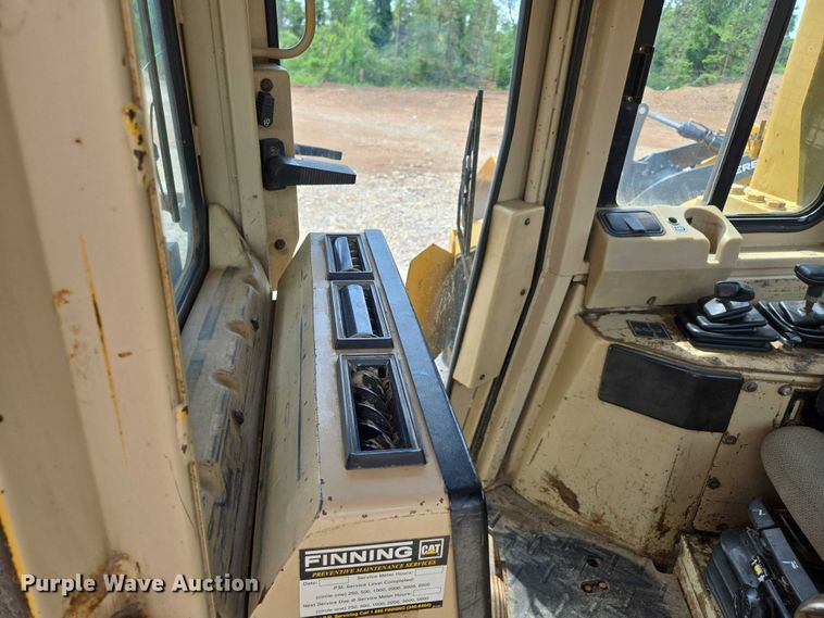 image for item ED2146 1992 Caterpillar D8N dozer