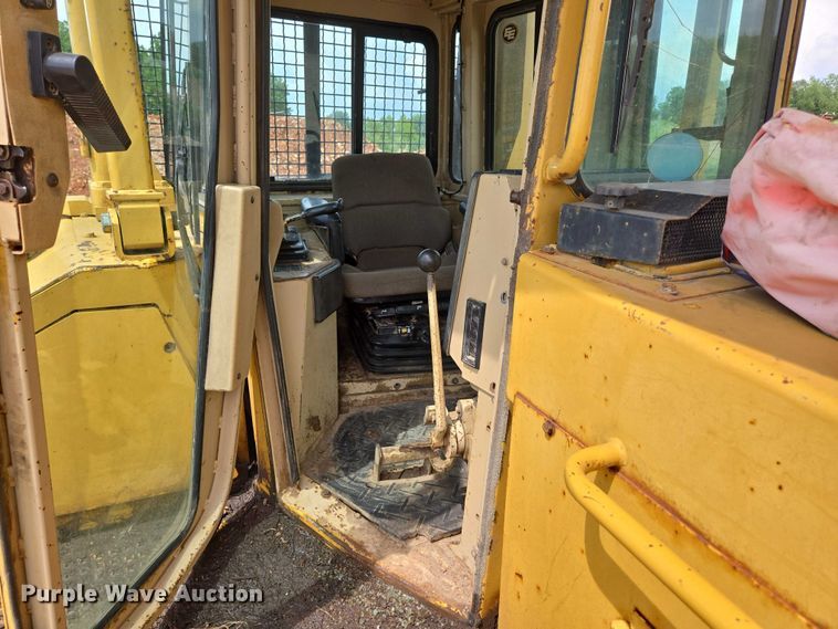 image for item ED2146 1992 Caterpillar D8N dozer