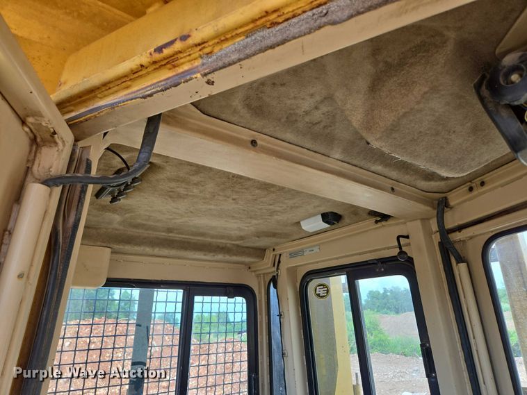 image for item ED2146 1992 Caterpillar D8N dozer