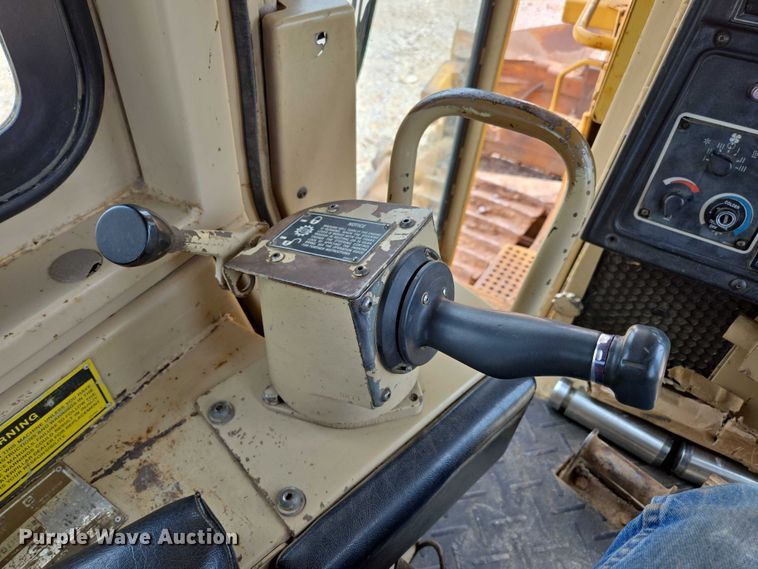 image for item ED2146 1992 Caterpillar D8N dozer