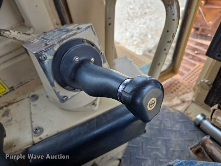 image for item ED2146 1992 Caterpillar D8N dozer