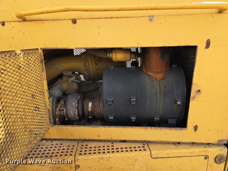 image for item ED2146 1992 Caterpillar D8N dozer