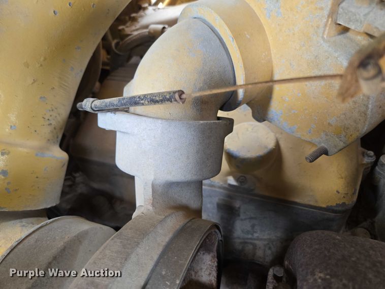 image for item ED2146 1992 Caterpillar D8N dozer