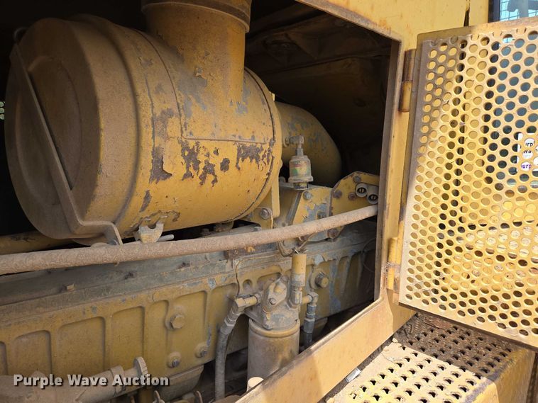 image for item ED2146 1992 Caterpillar D8N dozer
