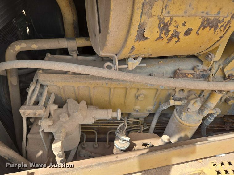 image for item ED2146 1992 Caterpillar D8N dozer