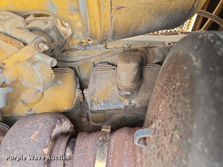 image for item ED2146 1992 Caterpillar D8N dozer