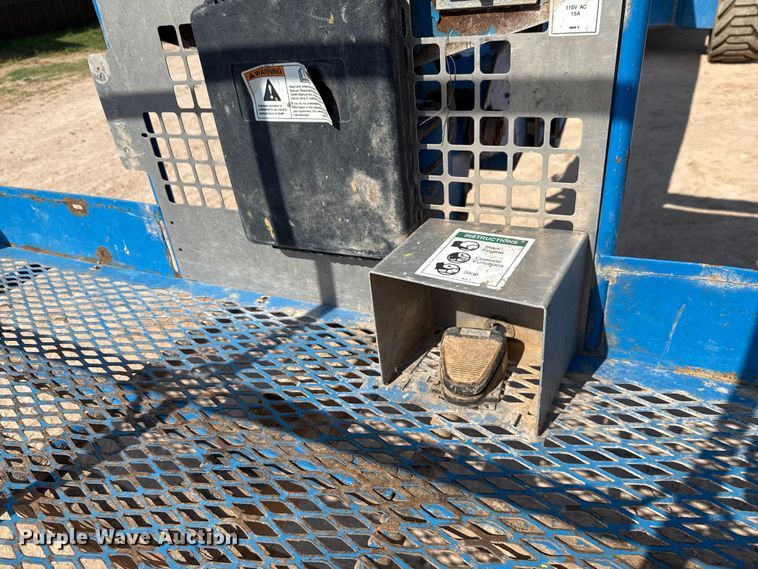 image for item ED5789 2012 Genie S-80X boom lift