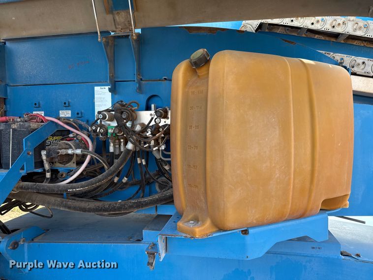 image for item ED5789 2012 Genie S-80X boom lift