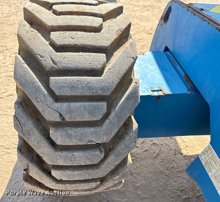 image for item ED5789 2012 Genie S-80X boom lift